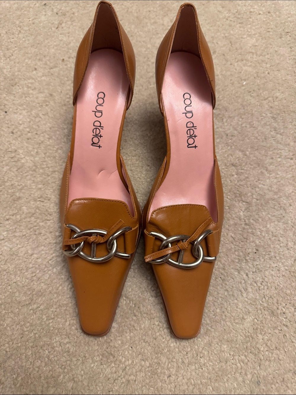 Coup D'état Tan Leather Chain-Accent Pointed Flats